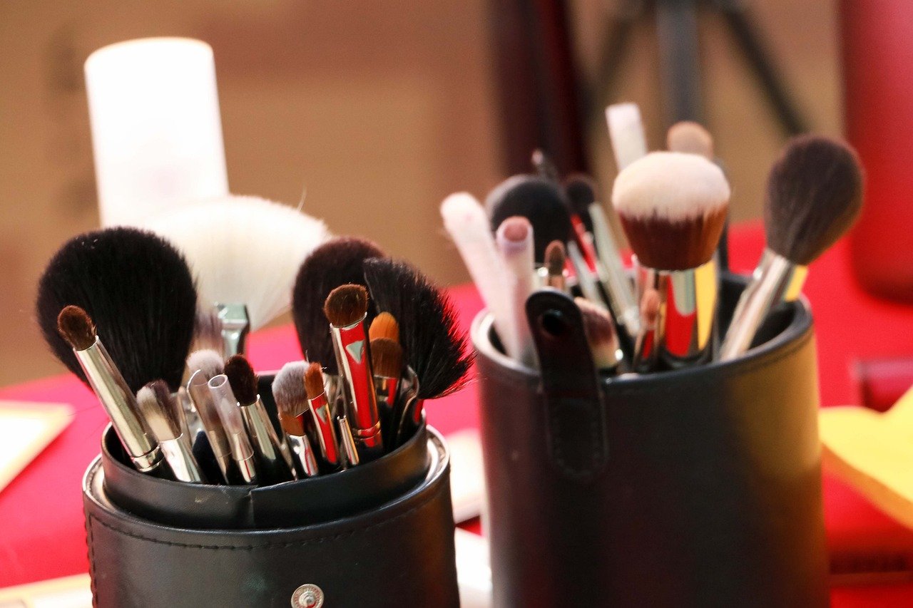 From Brushes to Blenders: Must-Have Beauty Tools for Every Makeup Lover! From Brushes to Blenders: Must-Have Beauty Tools for Every Makeup Lover!