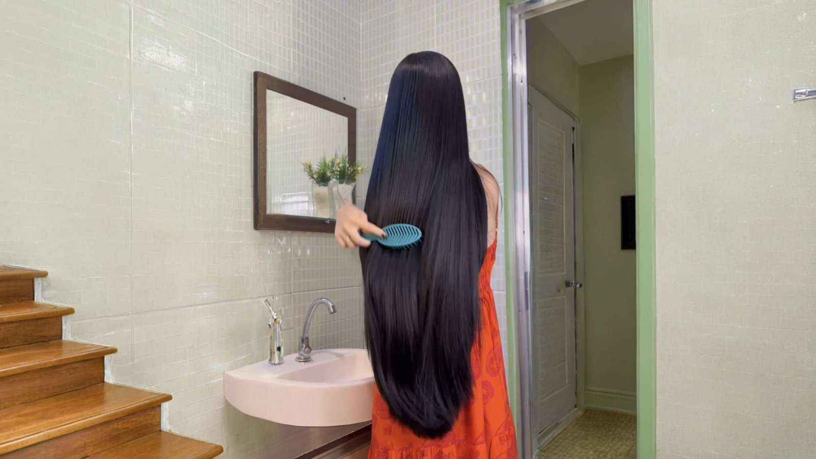 Want Gorgeous Hair? Here’s How to Unlock the Secrets to Healthy Strands! Want Gorgeous Hair? Here’s How to Unlock the Secrets to Healthy Strands!